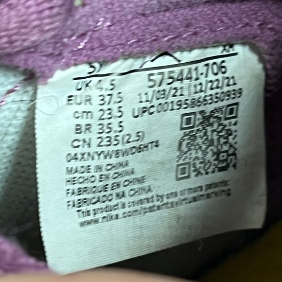 Nike Air Jordan 1 Retro High OG Brotherhood Women's Shoes - Picture 8 of 8